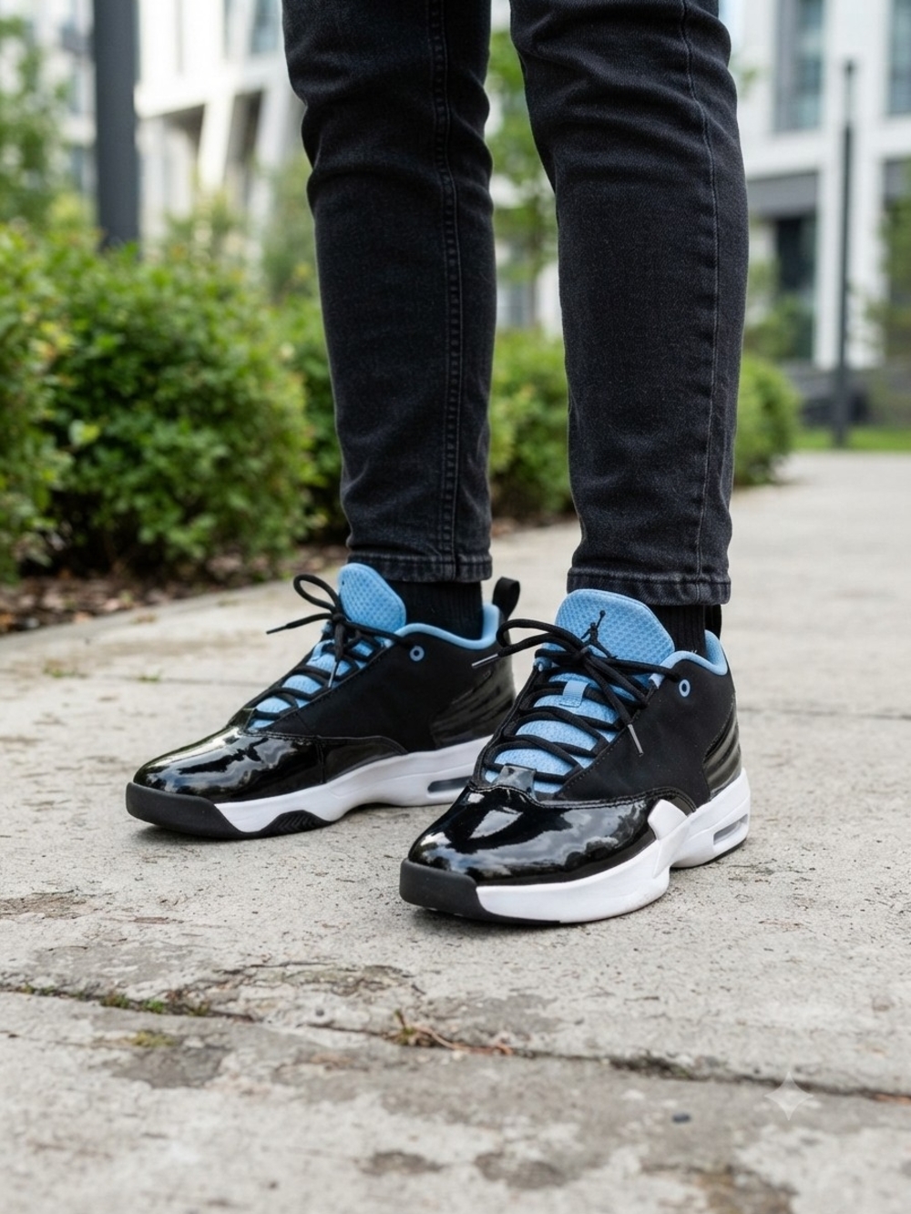 Jordan Max Aura 6 Sneakers